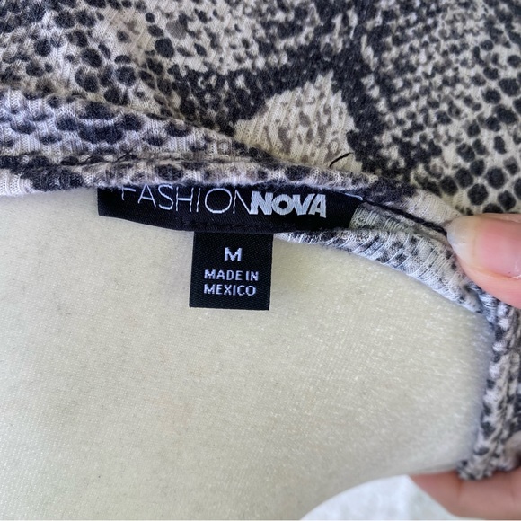 Fashion Nova Snake Scale Middle Tie Ruched Top Blouse - Picture 7 of 8